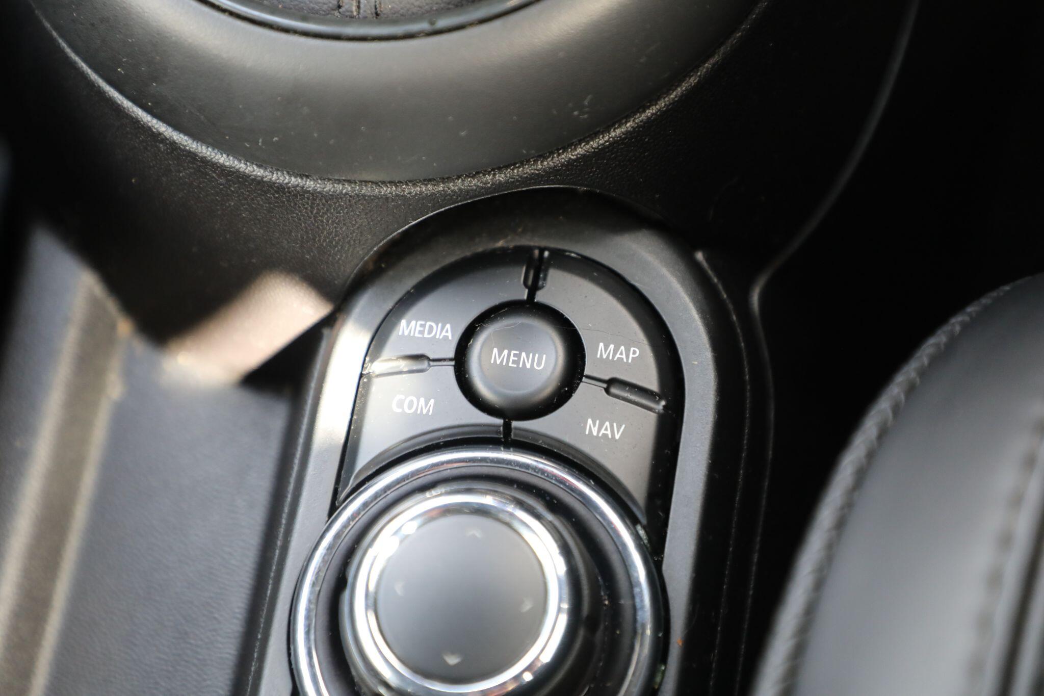 Large vehicle image